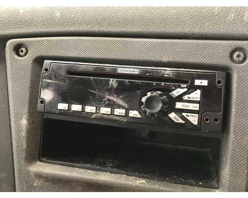 Radio Freightliner CASCADIA Vander Haags Inc Cb