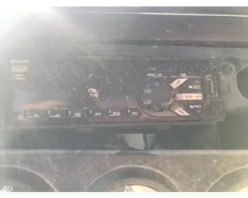 Radio Freightliner CASCADIA Vander Haags Inc Kc