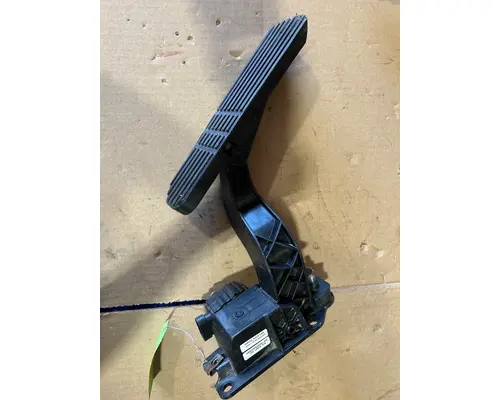 Accelerator Parts FREIGHTLINER Cascadia K &amp; R Truck Sales, Inc.