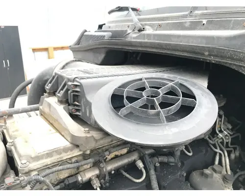 Air Cleaner Freightliner CASCADIA Vander Haags Inc Cb