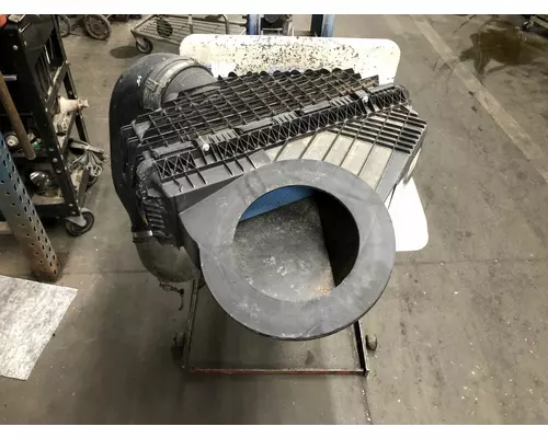 Air Cleaner Freightliner CASCADIA Vander Haags Inc Cb