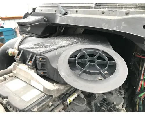 Air Cleaner Freightliner CASCADIA Vander Haags Inc Cb