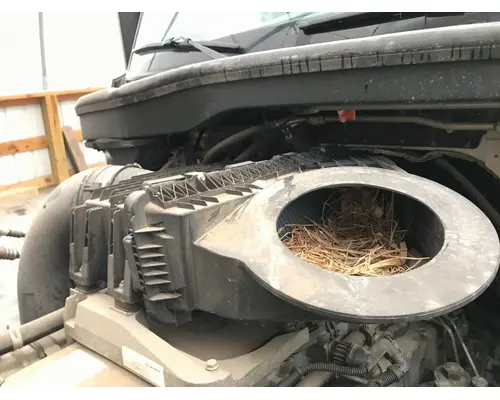 Air Cleaner Freightliner CASCADIA Vander Haags Inc Cb