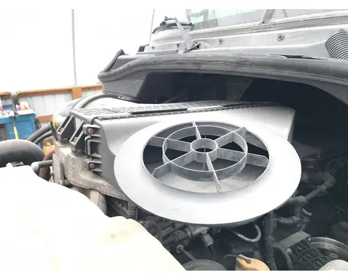 Air Cleaner Freightliner CASCADIA Vander Haags Inc Cb