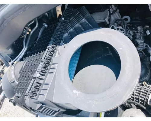 Air Cleaner Freightliner CASCADIA Vander Haags Inc Col