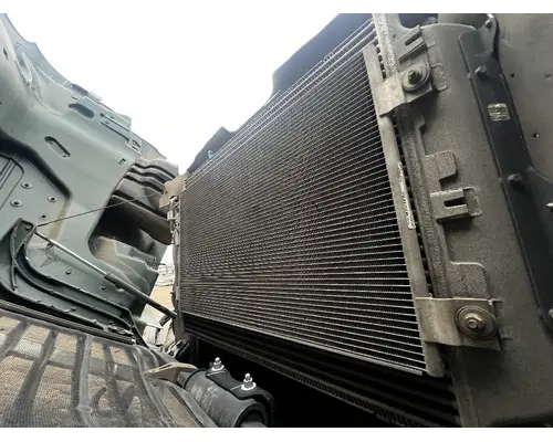 Air Conditioner Condenser FREIGHTLINER CASCADIA DTI Trucks