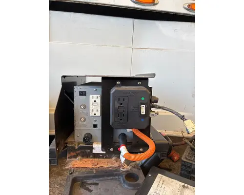 Auxiliary Power Unit FREIGHTLINER Cascadia Usa Trade &amp; Exports Inc