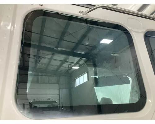 Back Glass Freightliner CASCADIA Vander Haags Inc WM