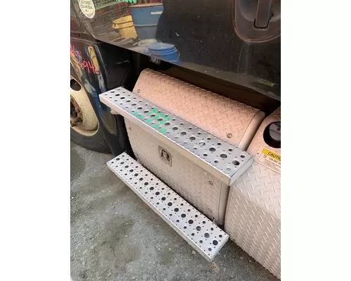 Battery Box FREIGHTLINER CASCADIA Hagerman Inc.