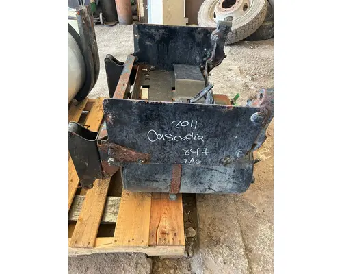 Battery Box FREIGHTLINER Cascadia Usa Trade &amp; Exports Inc