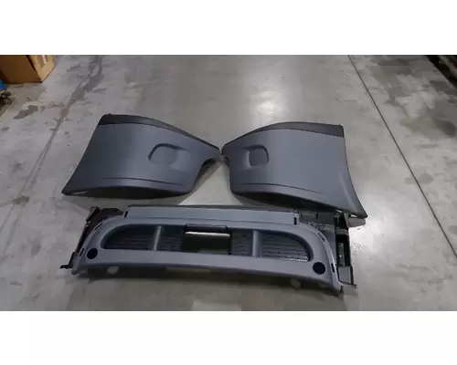 Bumper Assembly, Front Freightliner CASCADIA Vander Haags Inc Sp