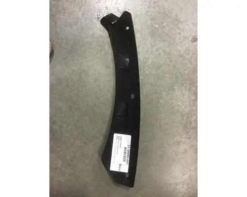 Bumper Filler Panel FREIGHTLINER CASCADIA Hagerman Inc.