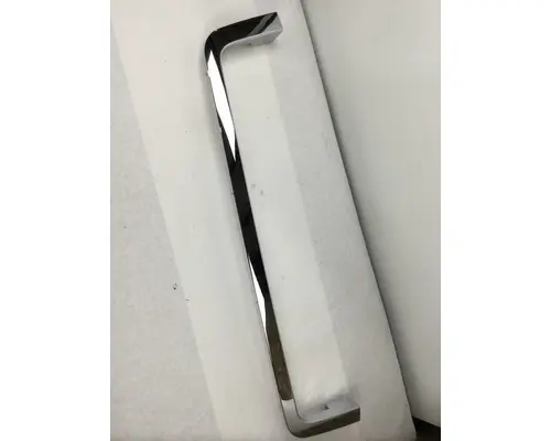 Bumper Filler Panel FREIGHTLINER CASCADIA Hagerman Inc.