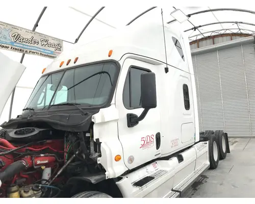 Cab Freightliner CASCADIA Vander Haags Inc Cb