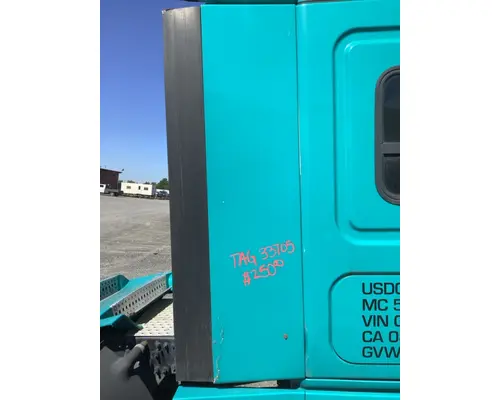 Sleeper Fairing FREIGHTLINER CASCADIA Hagerman Inc.