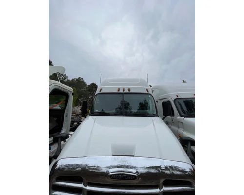 Cab FREIGHTLINER CASCADIA B &amp; W  Truck Center