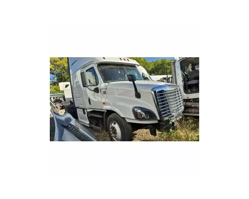 Cab FREIGHTLINER Cascadia Aaa Truck Salvage