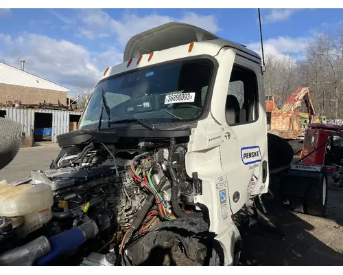 Cab FREIGHTLINER CASCADIA Camerota Truck Parts