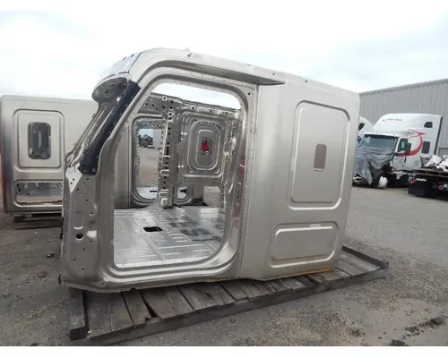 Cab FREIGHTLINER Cascadia K &amp; R Truck Sales, Inc.