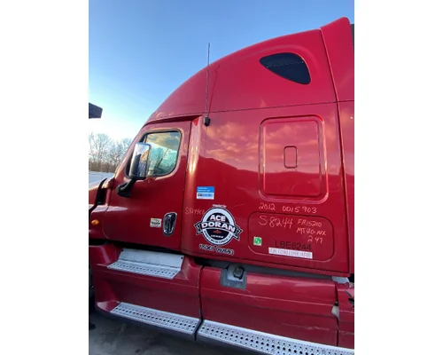 Cab FREIGHTLINER CASCADIA Boots &amp; Hanks Of Pennsylvania
