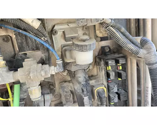 Clutch Master Cylinder FREIGHTLINER CASCADIA Custom Truck One Source