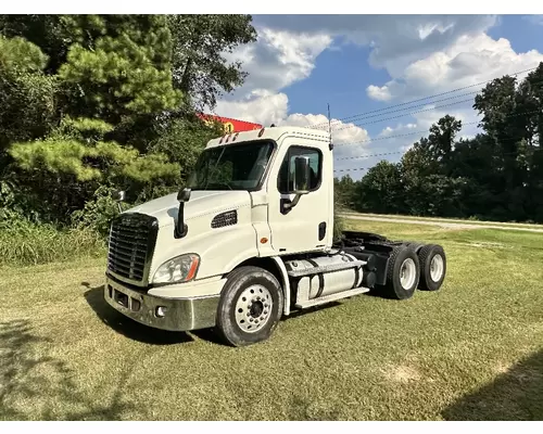 Complete Vehicle FREIGHTLINER CASCADIA B &amp; W  Truck Center