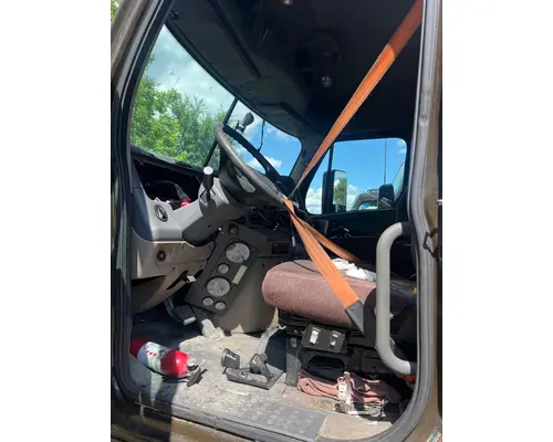 Complete Vehicle FREIGHTLINER CASCADIA West Side Truck Parts