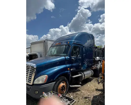 Complete Vehicle FREIGHTLINER CASCADIA West Side Truck Parts