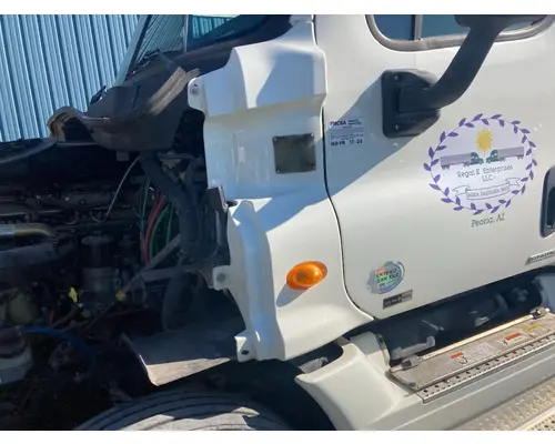 Cowl Freightliner CASCADIA Vander Haags Inc Kc