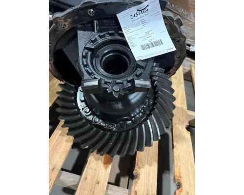 Cutoff Assembly (Complete With Axles) FREIGHTLINER Cascadia K &amp; R Truck Sales, Inc.