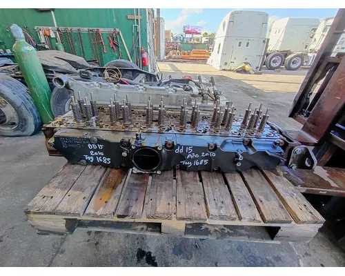 Cylinder Head FREIGHTLINER Cascadia Usa Trade &amp; Exports Inc