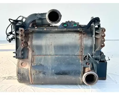 Freightliner Cascadia DPF (Diesel Particulate Filter)