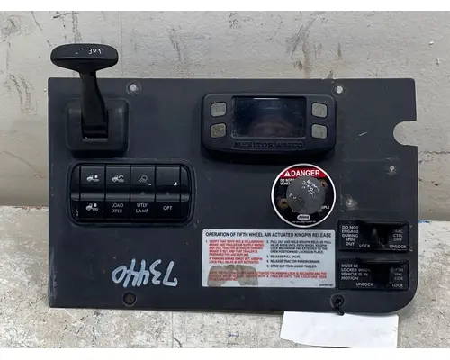 Dash / Console Switch FREIGHTLINER Cascadia Frontier Truck Parts