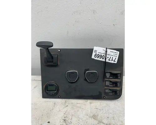 Dash / Console Switch FREIGHTLINER Cascadia Frontier Truck Parts