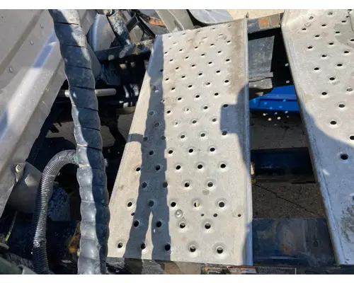 Catwalk Freightliner CASCADIA Vander Haags Inc Sp