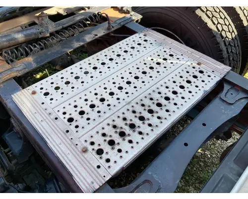 Catwalk Freightliner CASCADIA Vander Haags Inc Dm