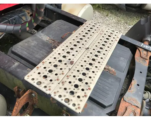 Catwalk Freightliner CASCADIA Vander Haags Inc Dm