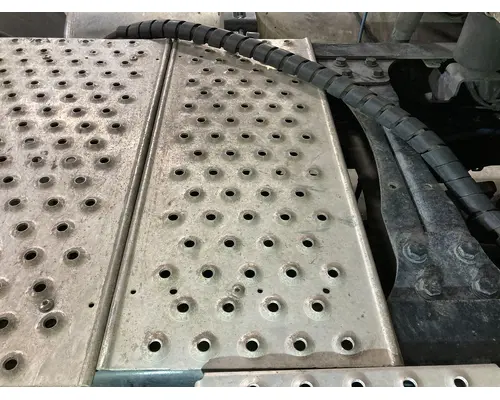 Catwalk Freightliner CASCADIA Vander Haags Inc Sf