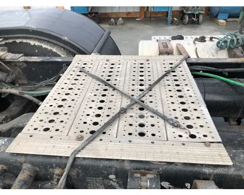 Catwalk Freightliner CASCADIA Vander Haags Inc Cb