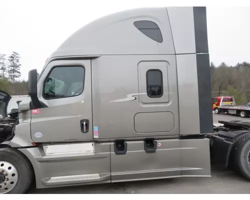 Door Assembly, Front FREIGHTLINER CASCADIA New York Truck Parts, Inc.