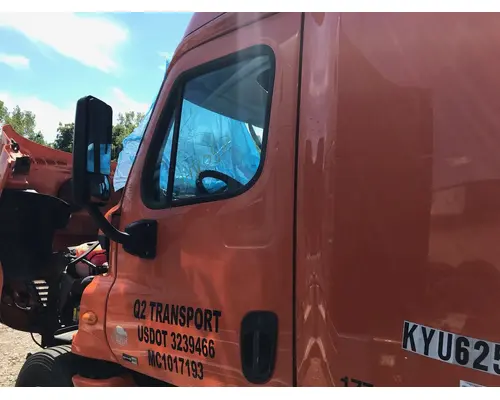 Door Assembly, Front FREIGHTLINER CASCADIA Stateline Truck Parts And Recycling Inc