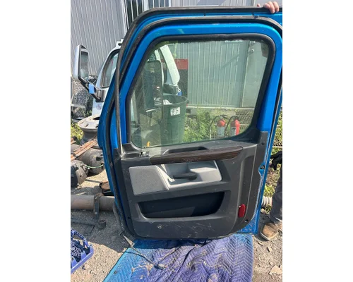 Door Assembly, Front FREIGHTLINER Cascadia Paul's Auto Salvage