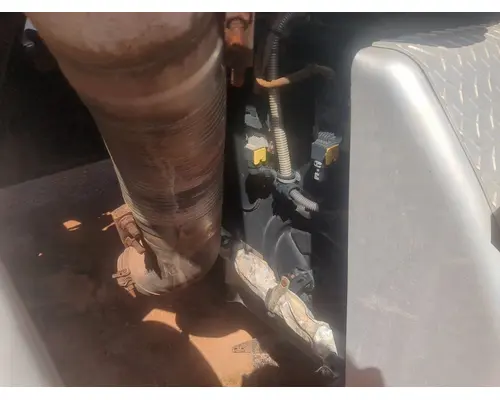 DPF (Diesel Particulate Filter) FREIGHTLINER Cascadia Salvage City Inc.