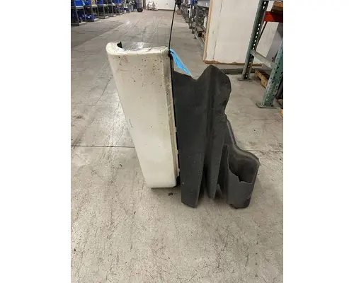 Fender Extension FREIGHTLINER Cascadia High Mountain Horsepower