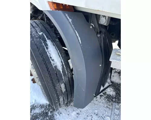 Fender Extension FREIGHTLINER CASCADIA Dutchers Inc   Heavy Truck Div  Ny