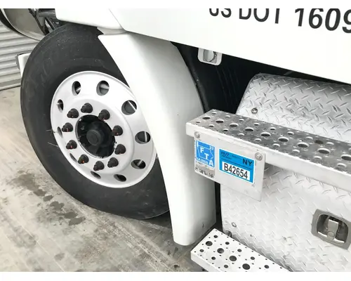 Fender Freightliner CASCADIA Vander Haags Inc Cb