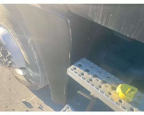 Fender Freightliner CASCADIA Vander Haags Inc Kc