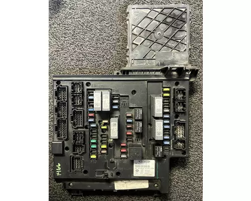Fuse Box FREIGHTLINER Cascadia High Mountain Horsepower