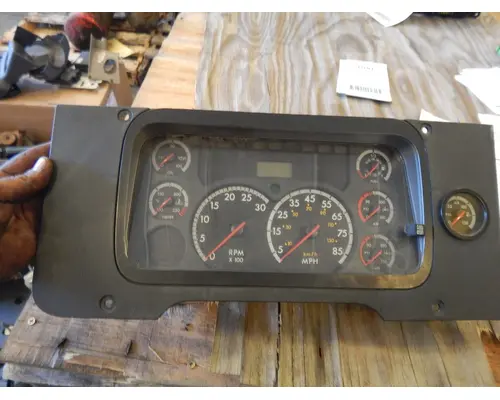 Gauges (all) FREIGHTLINER CASCADIA K &amp; R Truck Sales, Inc.
