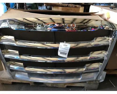Grille FREIGHTLINER CASCADIA Charlotte Truck Parts,inc.